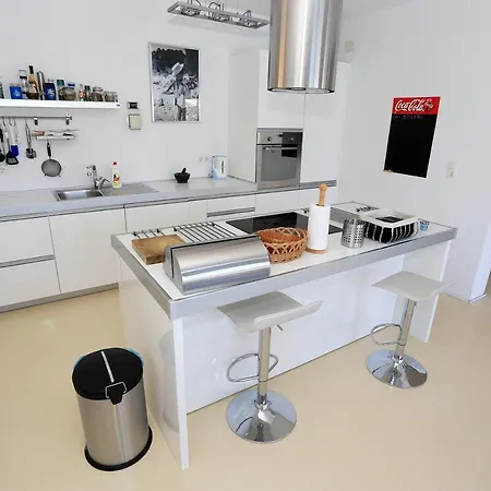 'white House' Luxury Seafront With Pool Apartment Tisno